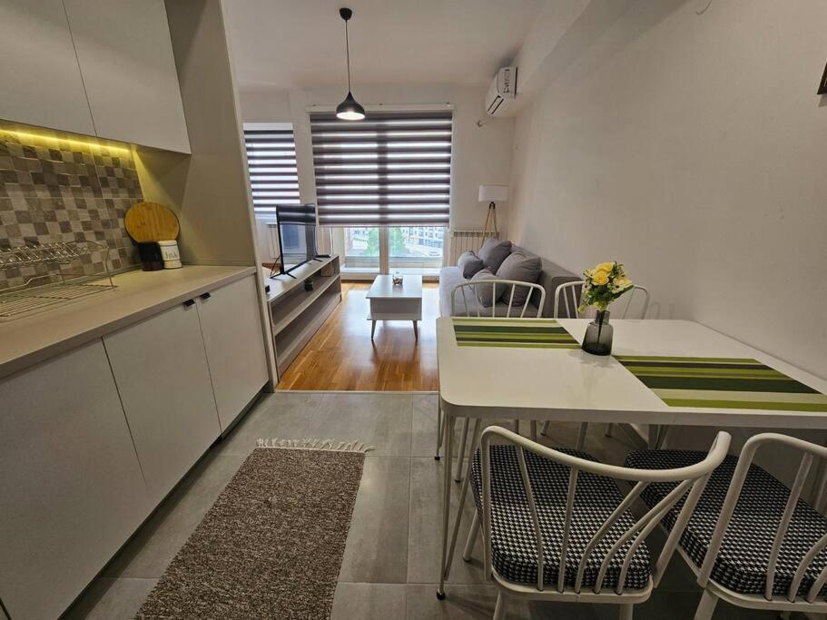 Milo Apartment Skopje Zewnętrze zdjęcie