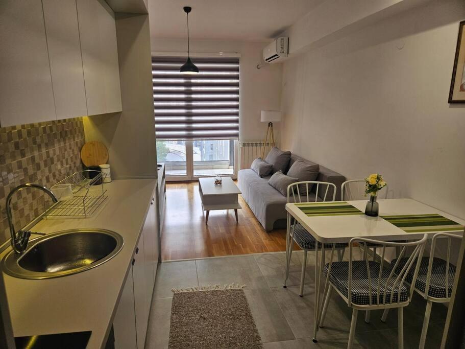 Milo Apartment Skopje Zewnętrze zdjęcie