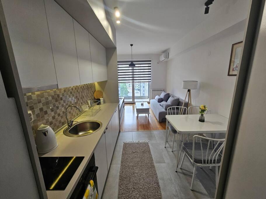 Milo Apartment Skopje Zewnętrze zdjęcie